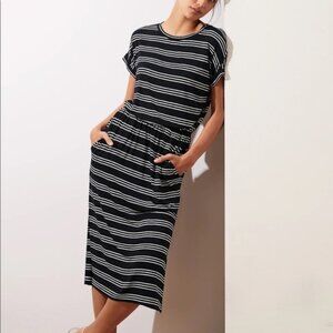 Banana Republic Midi T-Shirt Dress - Black & White Stripes
